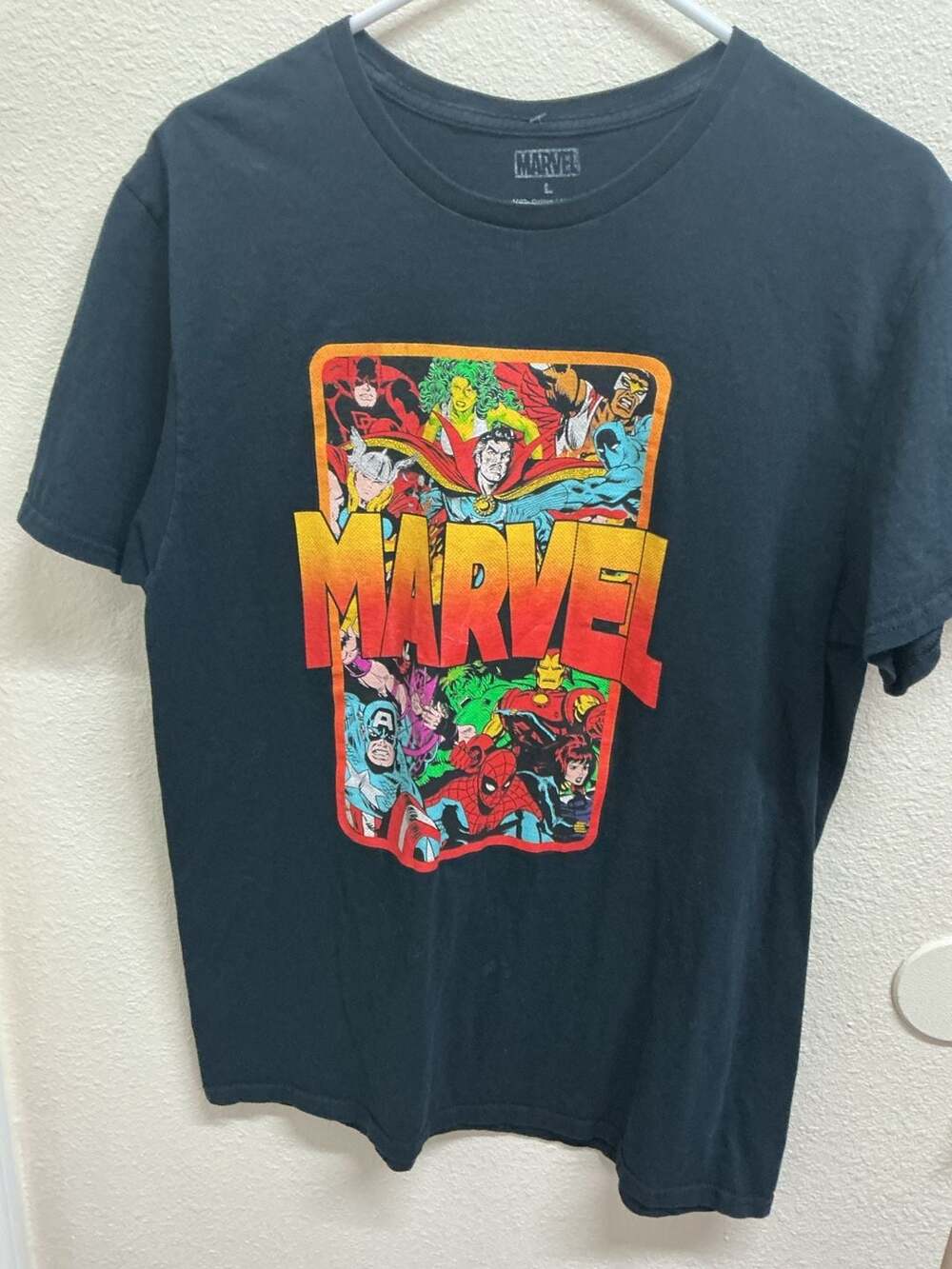 Marvel Avengers Heroes Collage Graphic T-Shirt Black Size L